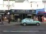 Henry's Bar