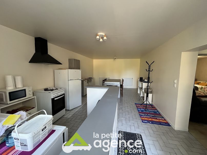 Vente maison 6 pièces 61 m² à Eguzon-Chantôme (36270), 62 480 €