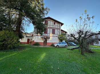 maison à Saint-Jean-Pied-de-Port (64)