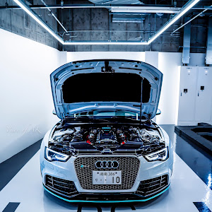 RS5 クーペ B8