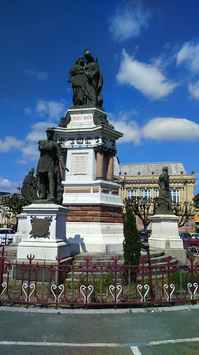 Statue des Trois Sièges