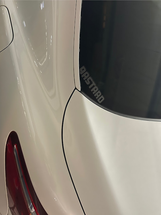 LSのLS600h・DIY・ドライブ・20インチ・BASTERDに関するカスタム事例の投稿画像3枚目
