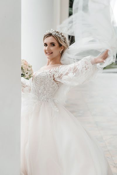 Wedding photographer Alena Shemyakova (elenshemyakova). Photo of 1 October 2021