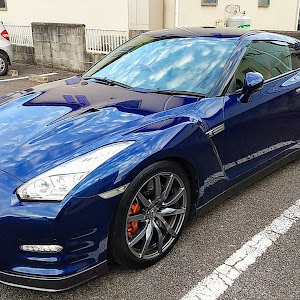 NISSAN GT-R R35