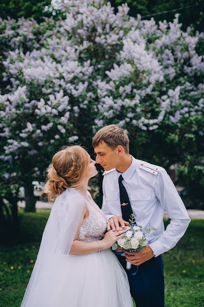 Jurufoto perkahwinan Elena Proskuryakova (elenaprofoto). Foto pada 2 Julai 2019