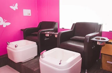 The Pink & Blue - Unisex Salon & Spa photo 