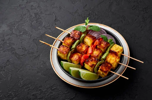 Achari Paneer Tikka