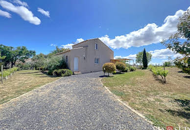 House with pool and terrace 3