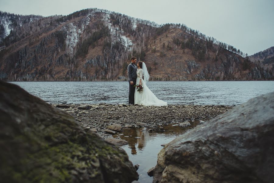 Fotografo di matrimoni Vitaliy Morozov (vitaliy). Foto del 4 marzo 2015