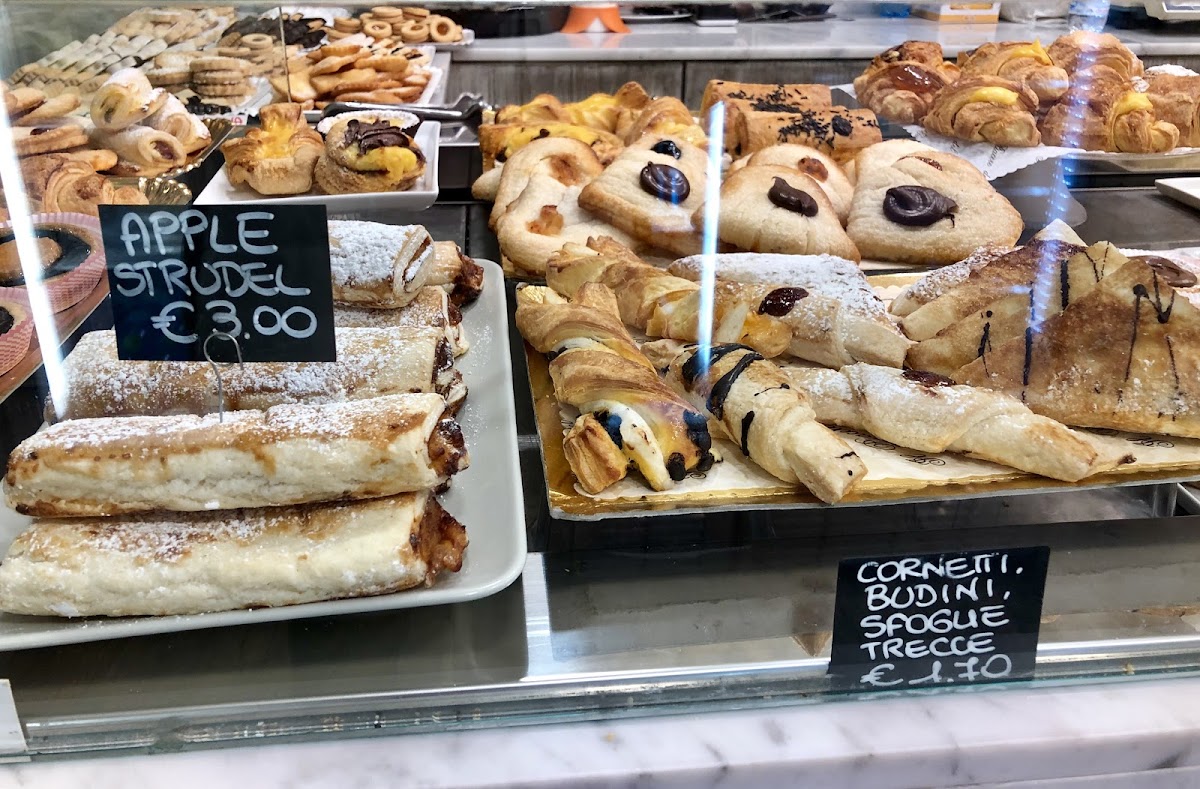 My fave was the apple strudel