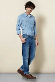 Levi's photo 5