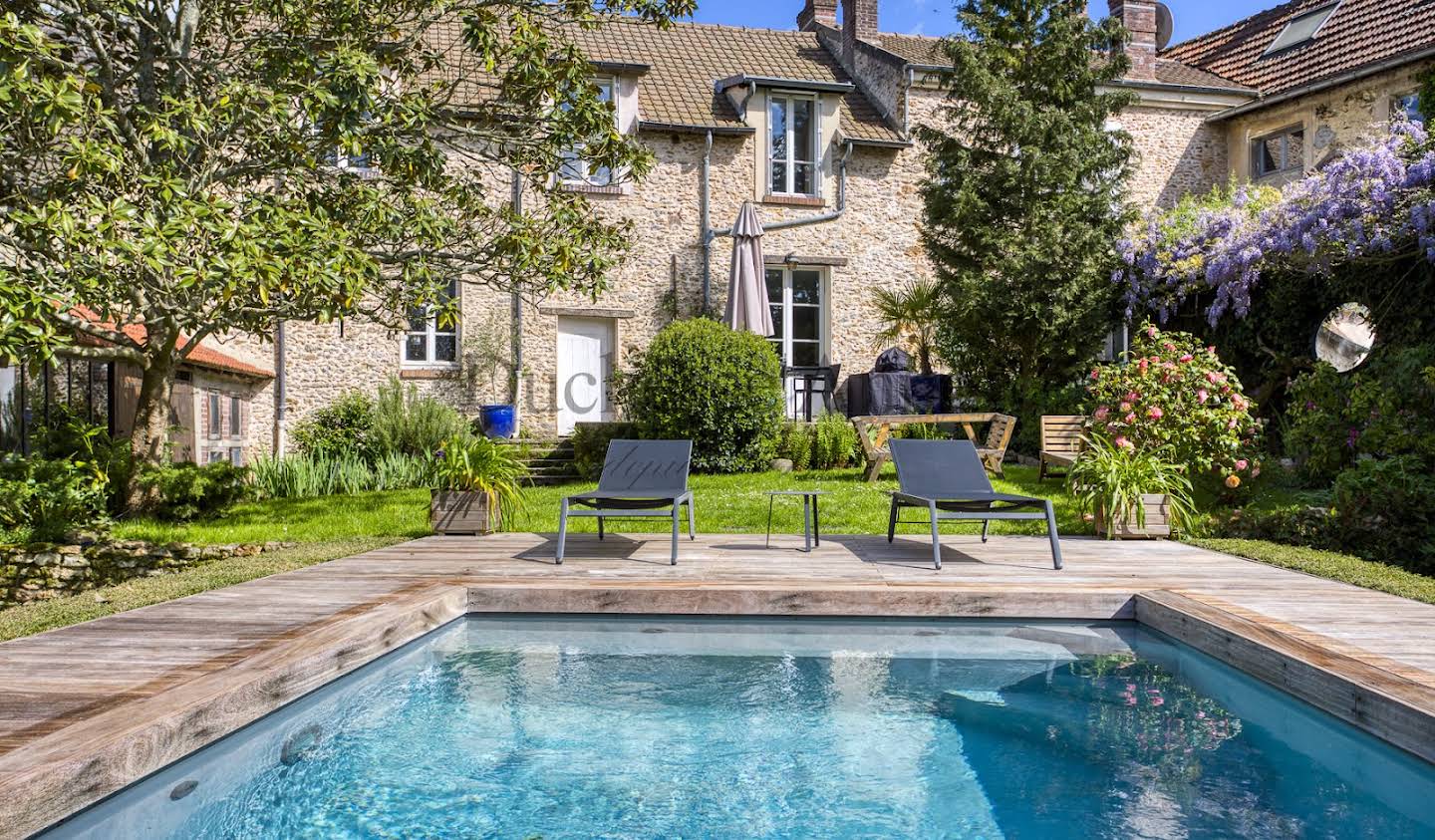 Maison avec piscine et terrasse Montfort-l'Amaury