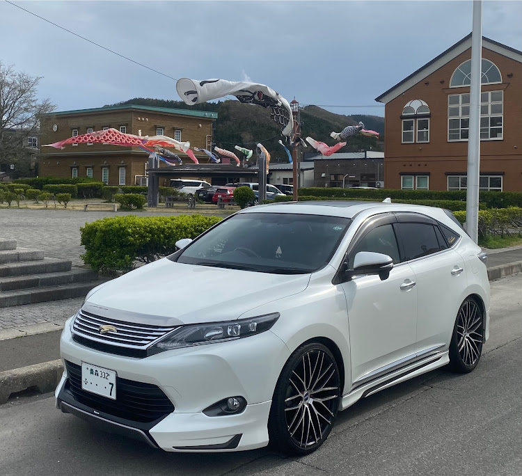ハリアーの5月もよろしくお願いします・大間のマグロ・子供の日🎏・GW・シンプルイズベストに関するカスタム事例の投稿画像1枚目