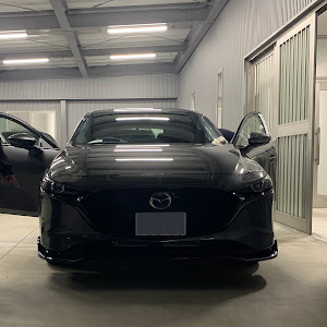 MAZDA3