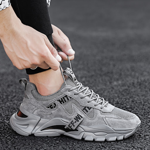 Title 7, Mens sports and leisure mesh running shoes. Br...