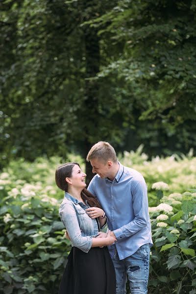 Kāzu fotogrāfs Anna Rudanova (rudanovaanna). Fotogrāfija: 19. jūnijs 2019