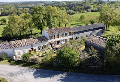 Maison avec jardin et terrasse 2