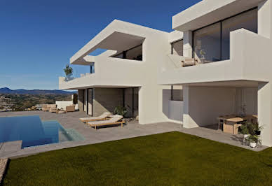 Villa with pool and terrace 3