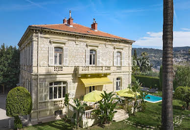 Maison avec piscine et terrasse 2