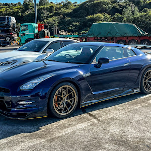 NISSAN GT-R R35