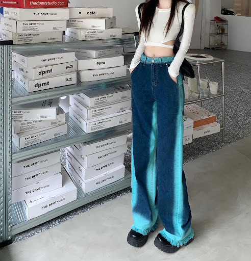 Title 5, Street Color Jeans with Wide Legs and Raw Hem