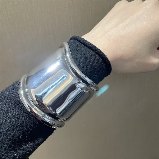 Title 7, Advanced Sense Metal Wave Asymmetrical Bracelet...