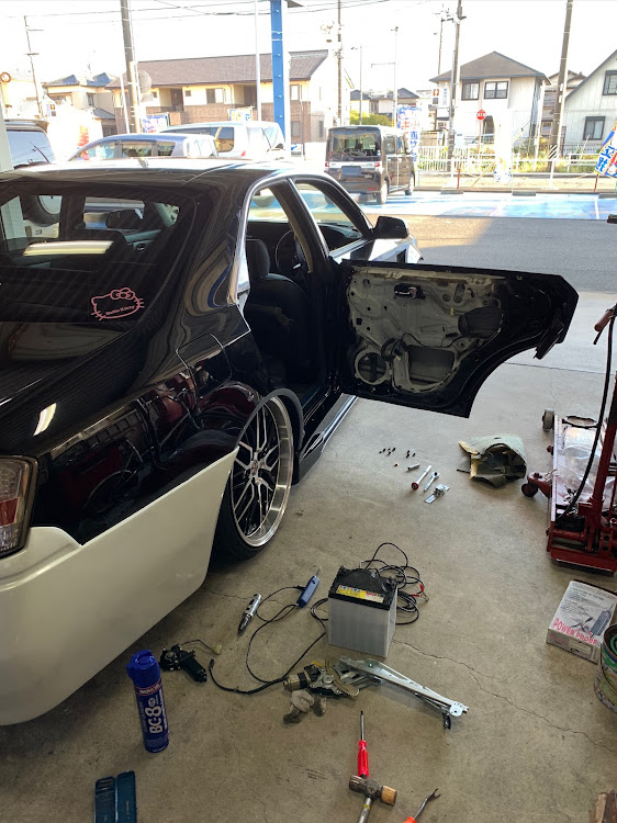 グロリアのコラボお誘いお待ちしております・車好きと繋がりたい・セドリック・グロリア・y34に関するカスタム事例の投稿画像1枚目