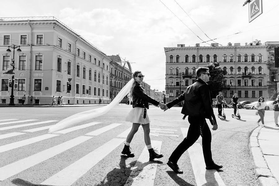 Wedding photographer Lyubov Morozova (lovemorozova). Photo of 19 September 2022