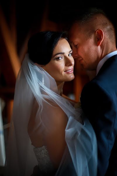 結婚式の写真家Jozef Rožár (rozarphoto)。2019 4月8日の写真