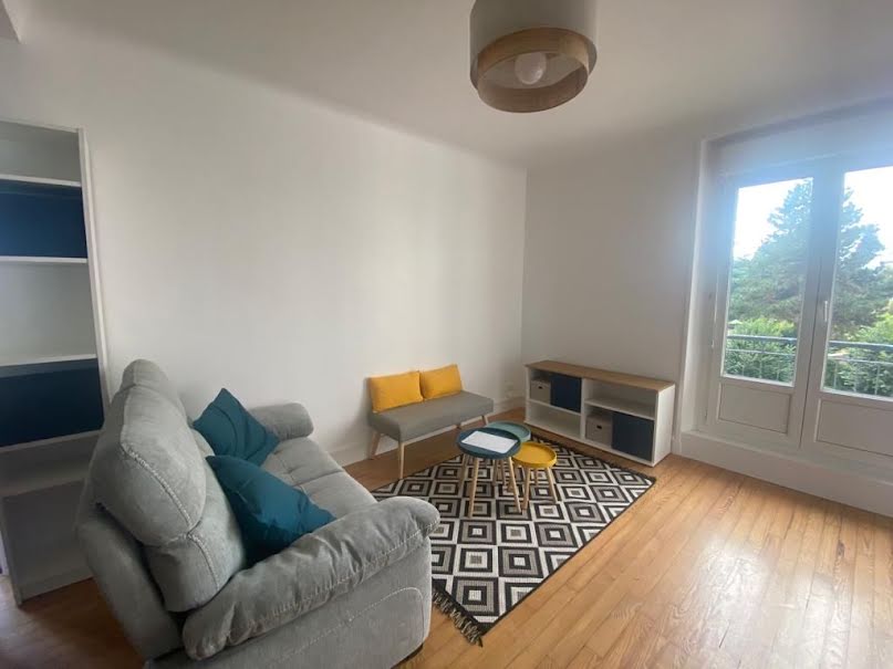 Location meublée appartement 3 pièces 52 m² à Brest (29200), 690 €