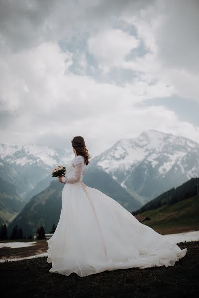 Jurufoto perkahwinan Tibor Simon (tiborsimon). Foto pada 5 Julai 2019