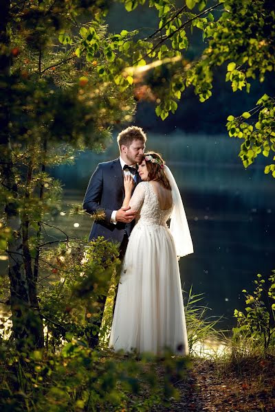 Fotografo di matrimoni Hubert Bakinowski (bakinowski). Foto del 10 marzo 2020