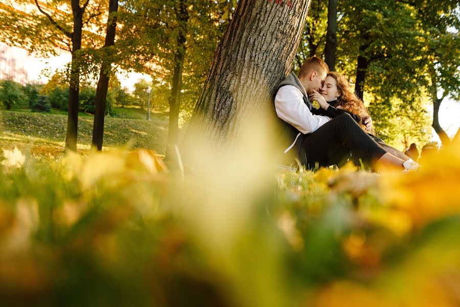 Fotógrafo de casamento Dmitriy Pustovalov (pustovalovdima). Foto de 24 de outubro 2018