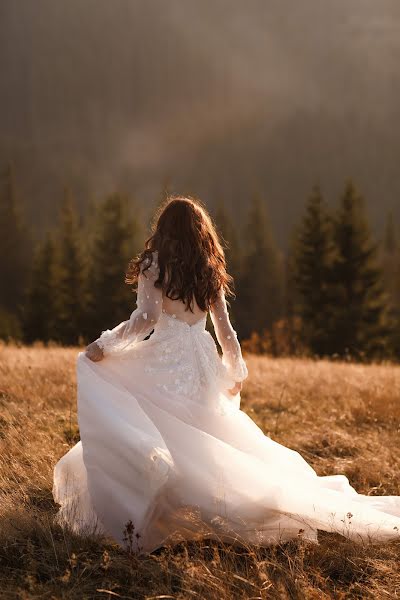 Wedding photographer Anastasiya Shkilnyk (photoshkilnyk). Photo of 30 October 2019