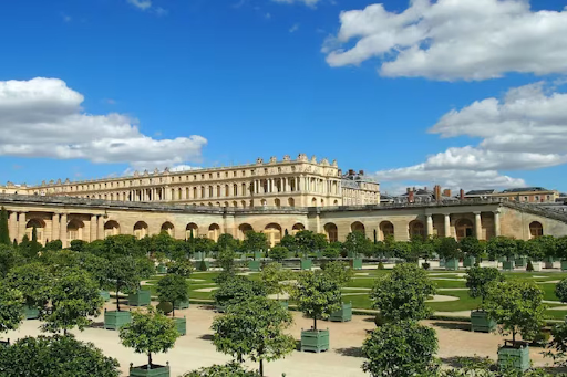 GASP AT THE GLORIOUS VIEW OF EIFFEL-WITH CHEF SERVICE-280M2 LARGER THAN LUXURY!