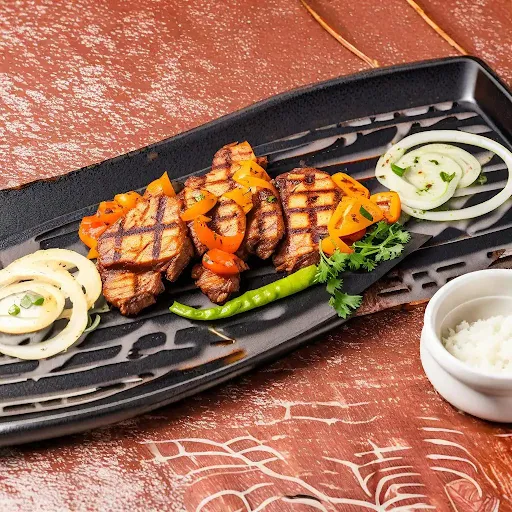 Tawa Grilled Beef With Dip