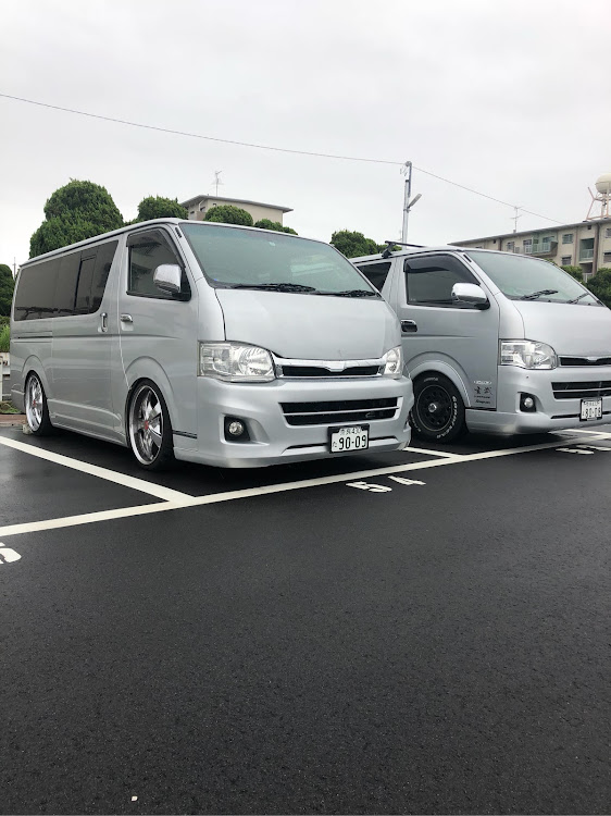 ハイエースバンのだいとちゃんさんが投稿したカスタム事例の投稿画像1枚目