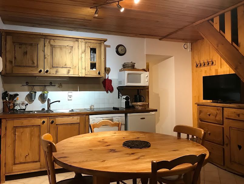 Location  chalet 2/3 pièces 37 m² à Pralognan-la-Vanoise (73710), 368 €