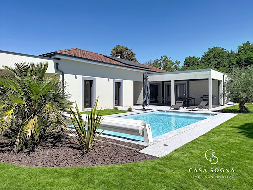 Villa with garden 3
