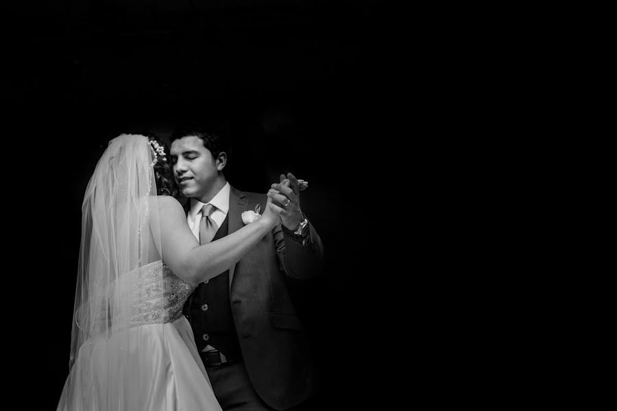 結婚式の写真家Marcos Pérez (marcosperezfoto)。2016 5月13日の写真