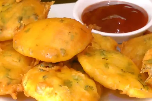 Aloo Pakoda [6 Pieces]