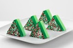 Christmas Tree Jigglers was pinched from <a href="http://www.kraftbrands.com/jello/recipe.aspx?ID=138513" target="_blank">www.kraftbrands.com.</a>