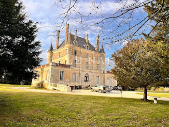 château à Chantonnay (85)