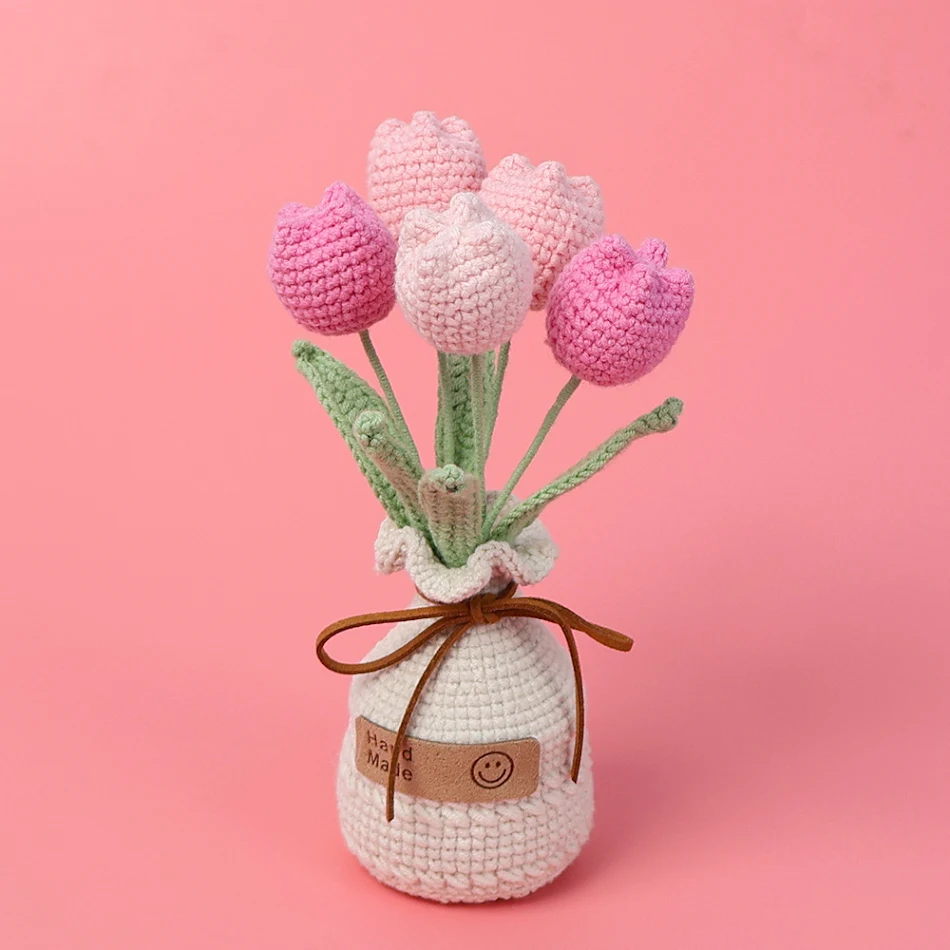 Handgemaakte Wollen Geweven Woondecoratie met Tulp in Pot, voor een Natuurlijke en Elegante Touch in je Interieur.