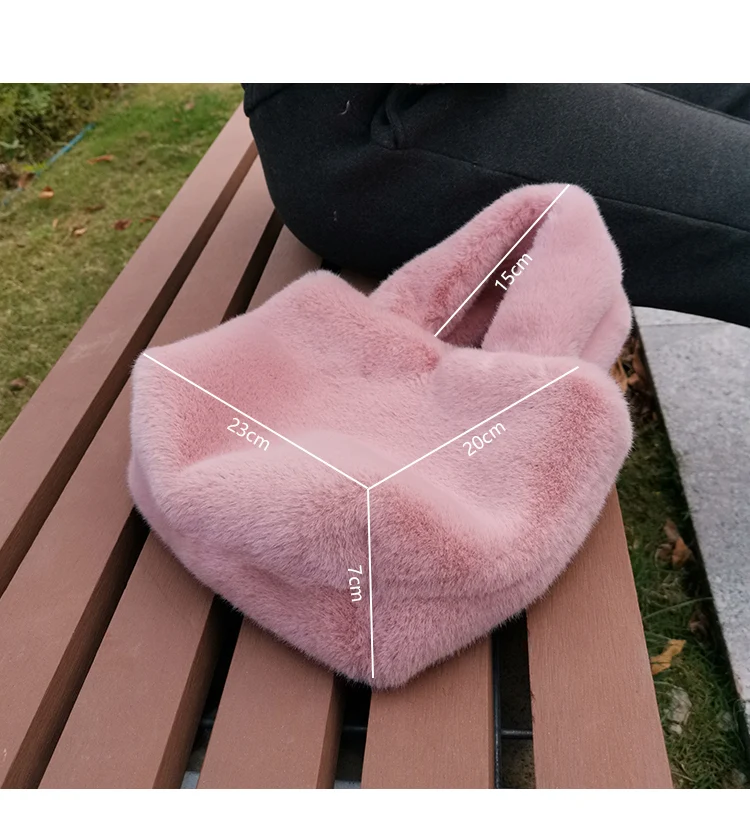 Imitation Rex Rabbit Mink Fur Handbag. Experience luxury and style with this soft, elegant handbag. Perfect for adding s