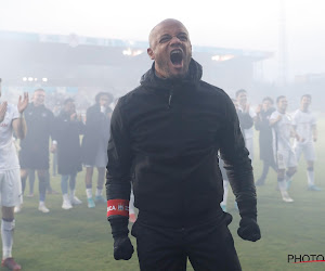 📷 Fans, spelers en coaches van Anderlecht gaan helemaal los: "We zitten in een andere realiteit"