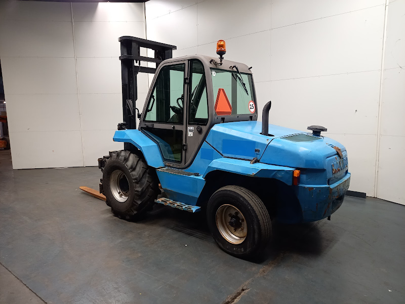 Afbeelding van een MANITOU MC50 TURBO POWERSHIFT S3 E3