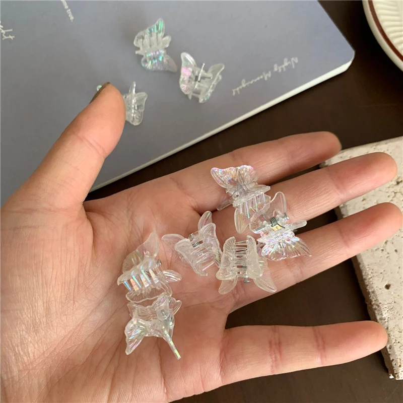 Feeënmagie Kleurrijke Mini Vlinder Grip voor stevige grip. Perfect voor kleine handjes, stimuleert creativiteit en plezier bij knutselen en tekenen.