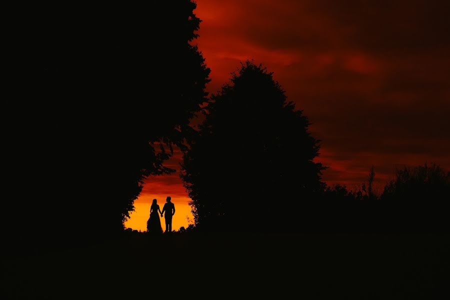 Fotografo di matrimoni Tomasz Mosiądz (vintageartstudio). Foto del 12 agosto 2022