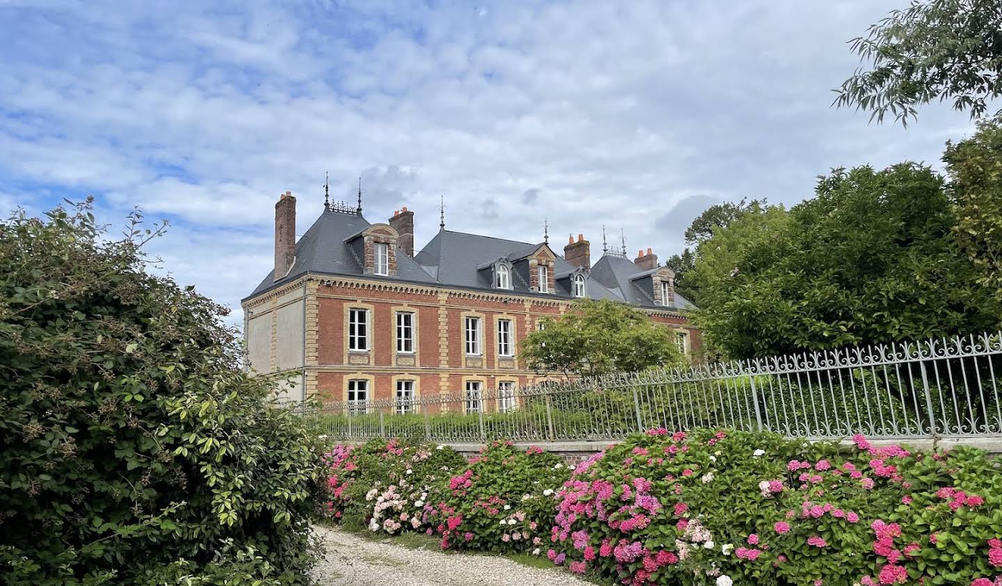 Castle Doudeville